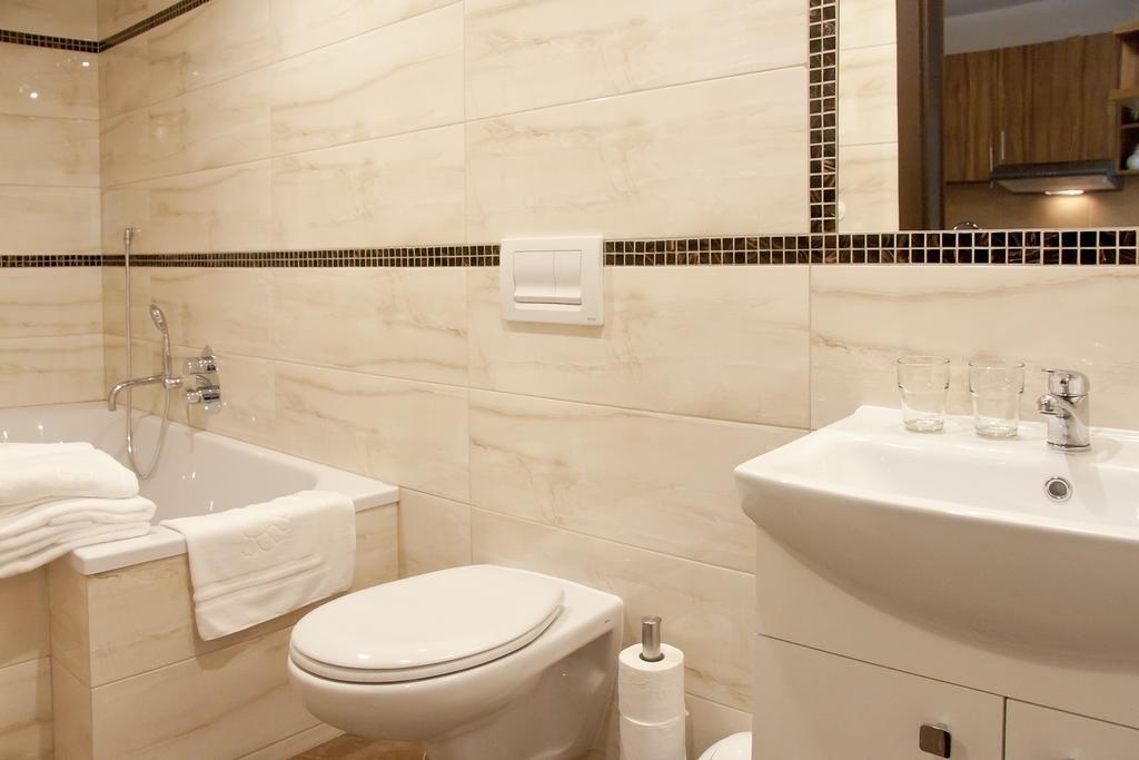 Apartamenty Hotelu Pod Orlem Torun Exterior photo
